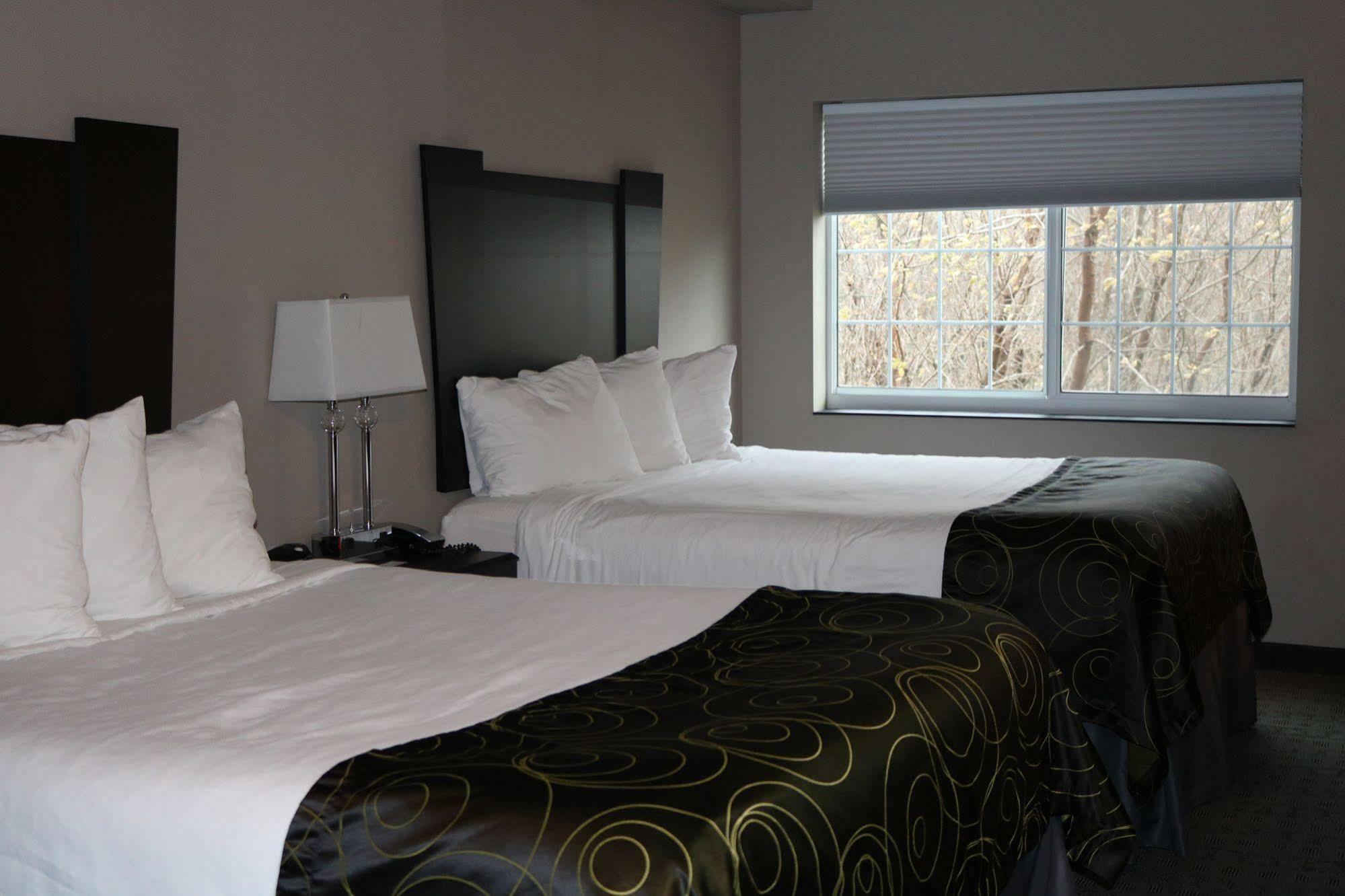 Okoboji Inn & Suites Milford Eksteriør billede