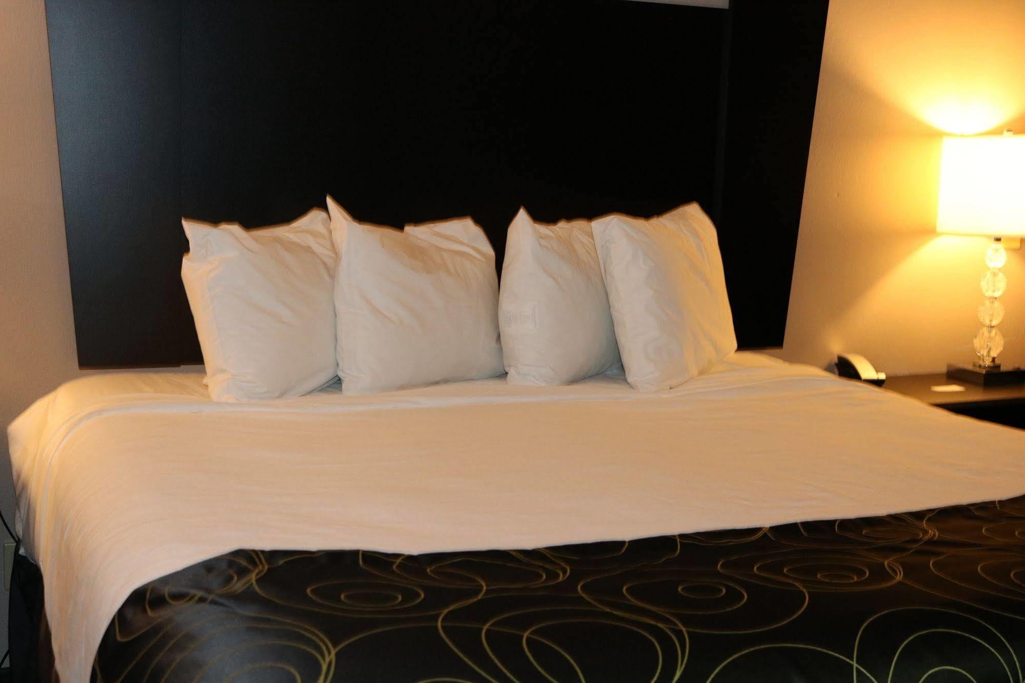 Okoboji Inn & Suites Milford Eksteriør billede
