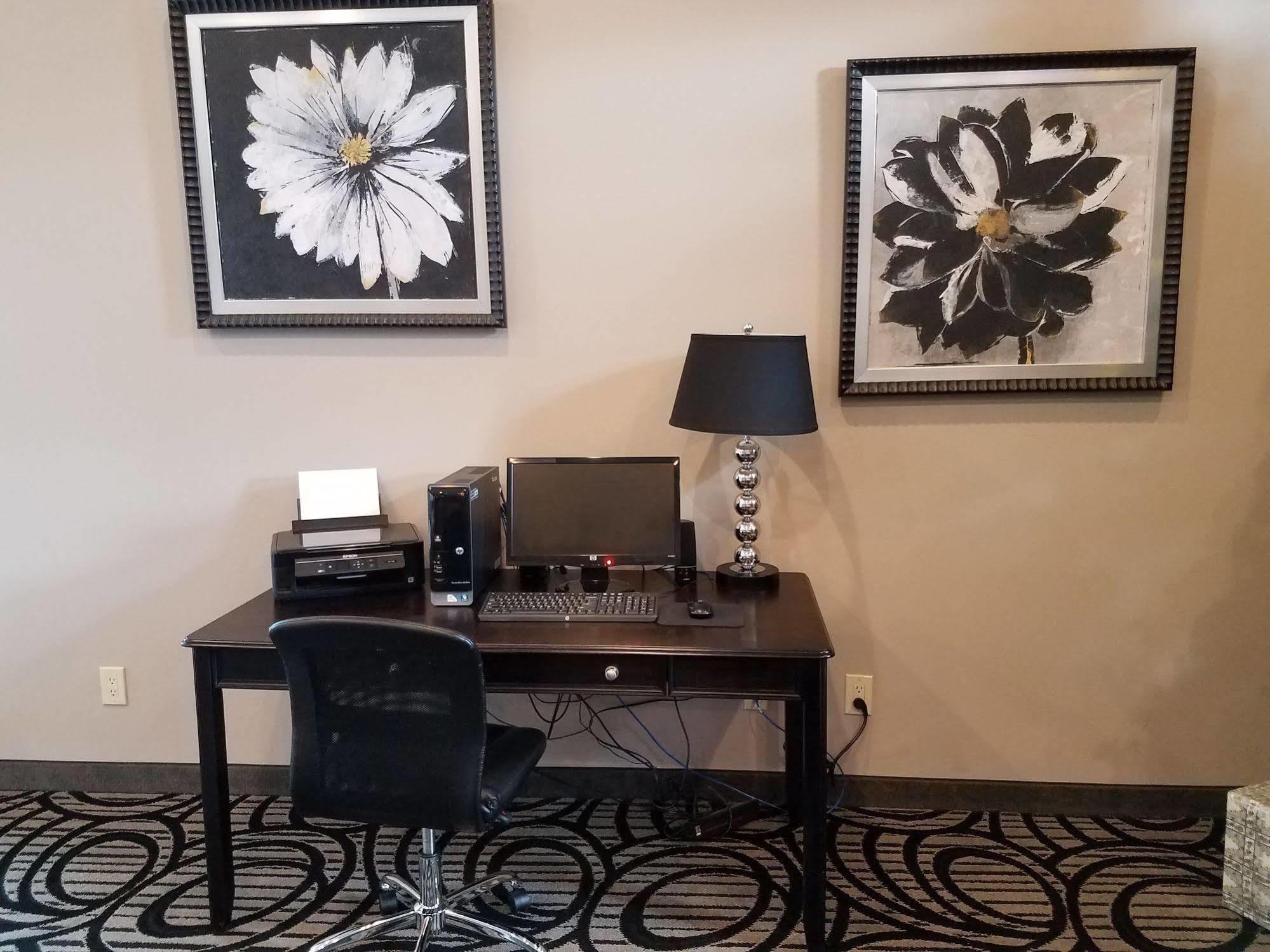 Okoboji Inn & Suites Milford Eksteriør billede