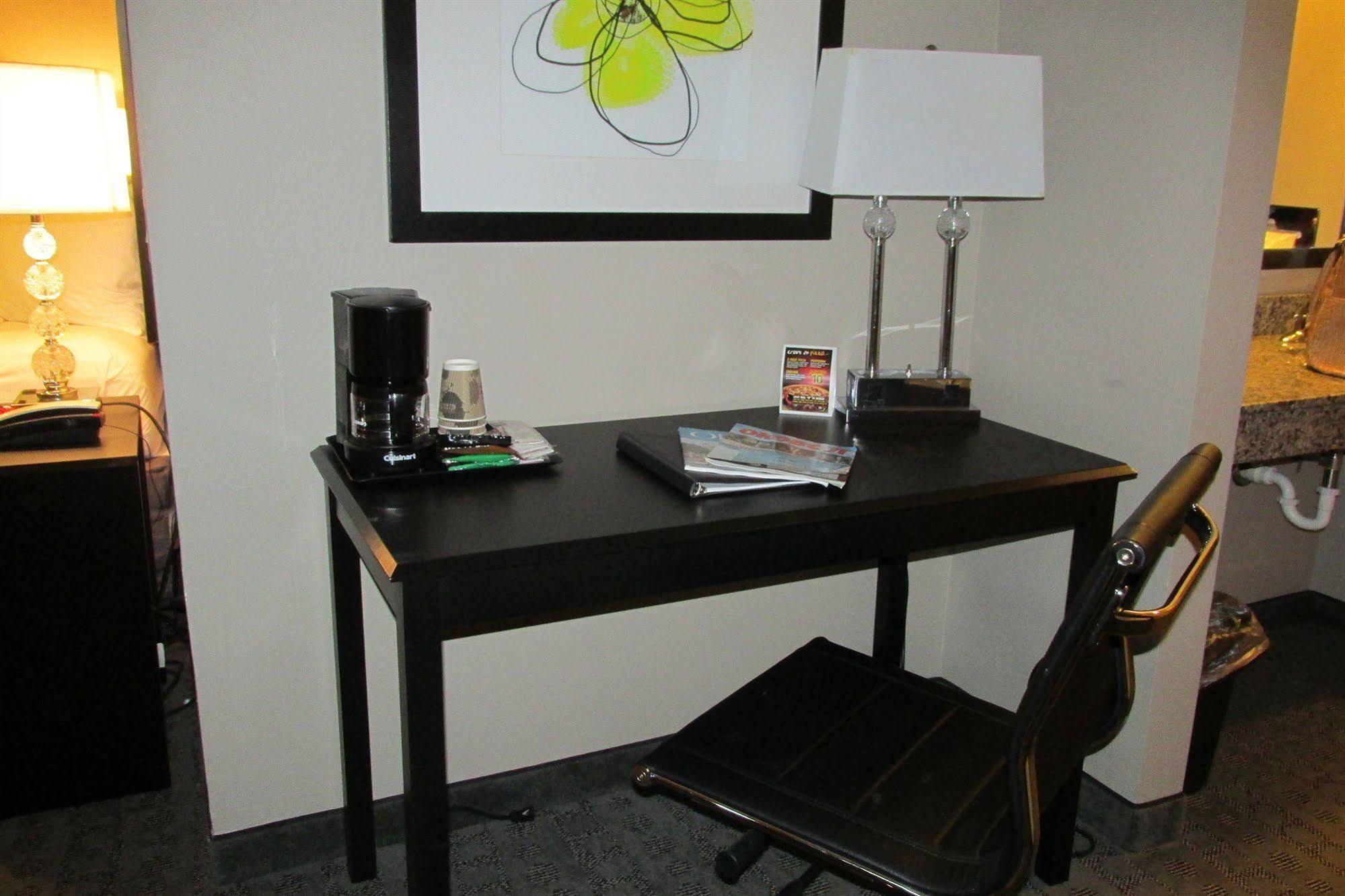 Okoboji Inn & Suites Milford Eksteriør billede